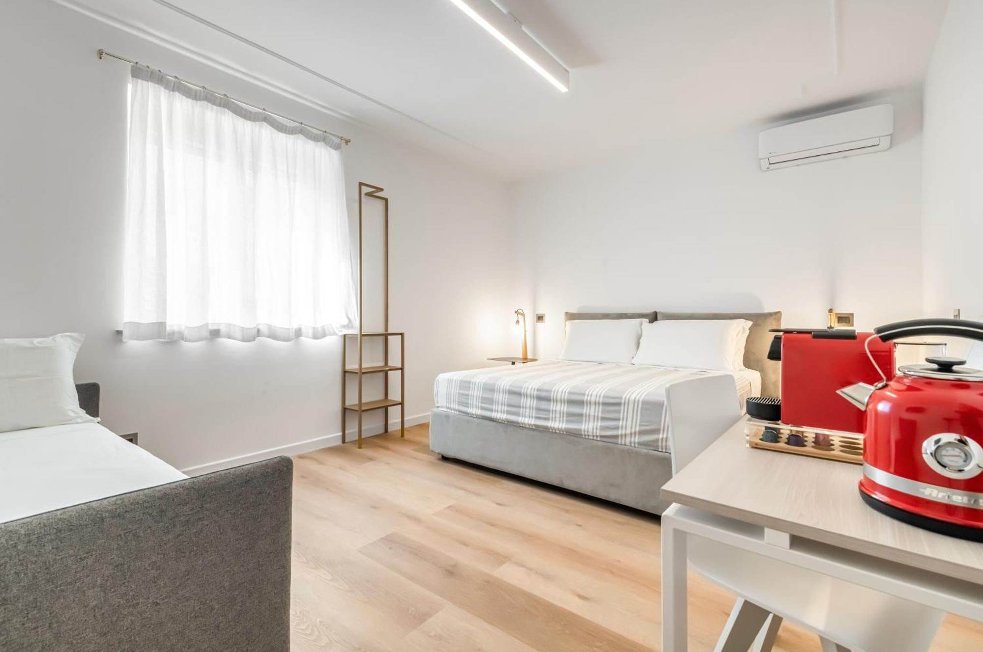 Piazza Indipendenza Loft & Rooms Palermo Exteriör bild